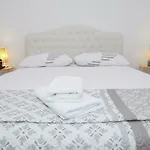 Apartman Zara 아파트